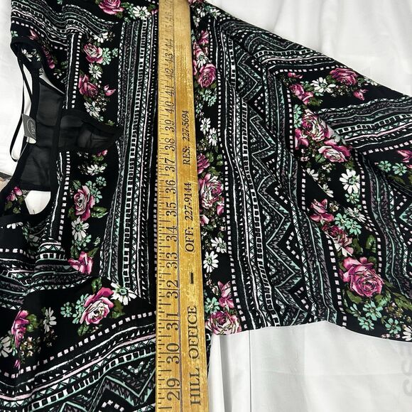 Paper Crane Black Geometric Floral Shift Dress With Bell Sleeves open Back S USA - Picture 5 of 12